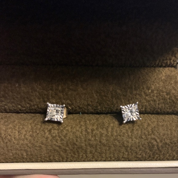 Jewelry - Diamond Stud Earrings